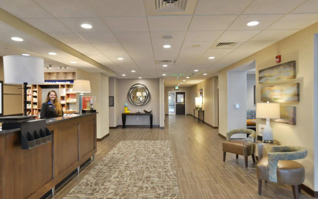 Hampton Inn & Suites Chippewa Falls