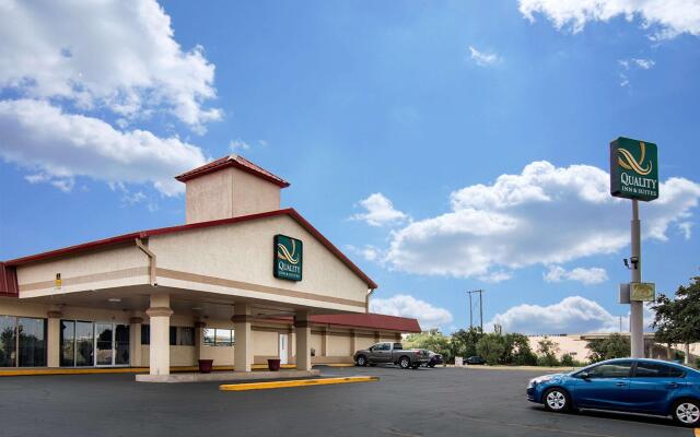 Quality Inn