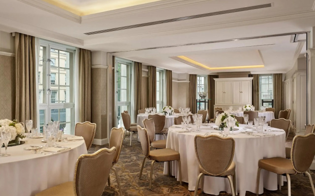 The College Green Hotel Dublin, Autograph Collection