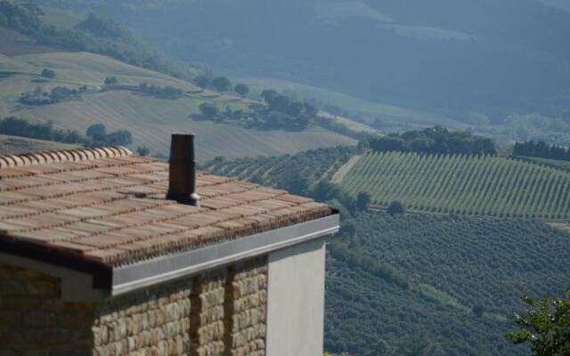 Studio in Poggio San Marcello, With Wonderful Mountain View, Enclosed