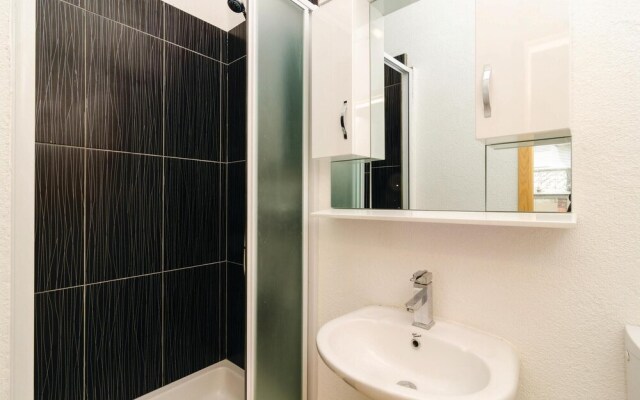 Nice Home in Klek With Wifi and 4 Bedrooms