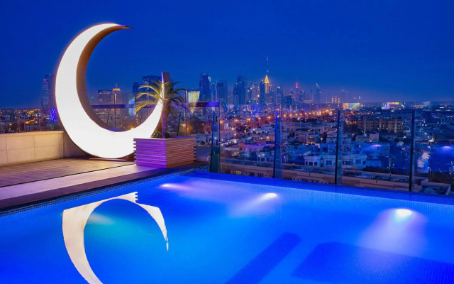Element Al Mina, Dubai