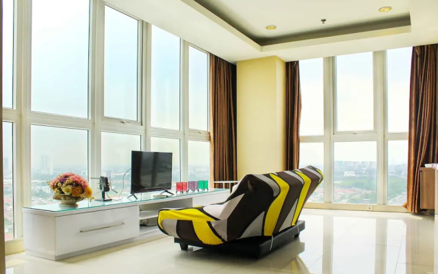 Spacious Pent House 3BR at Sunter Park View Apartment – Guest Rooms – Jakarta