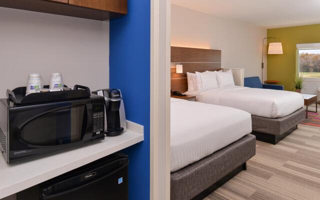 Holiday Inn Express & Suites Salem, an IHG Hotel