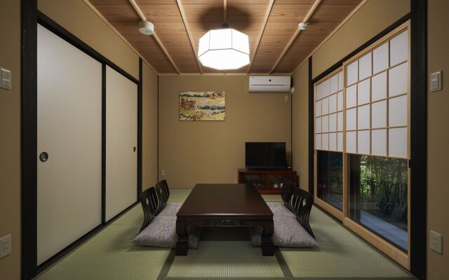 Rinn Gion yasakamae