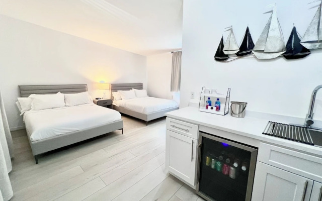 Wainscott Woods Retreat