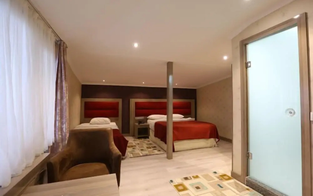 Mora Hotel
