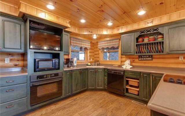 Lookout Lodge - Five Bedroom Cabin