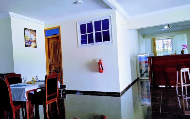 Room-renajoe Ejisu-kubease