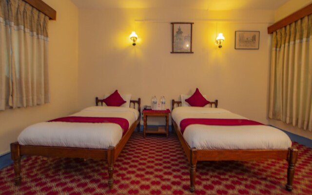 Oyo 301 Hotel Monal