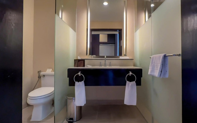 Taal Vista Hotel