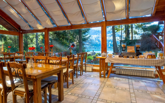 Costa Serena Aparts & Spa