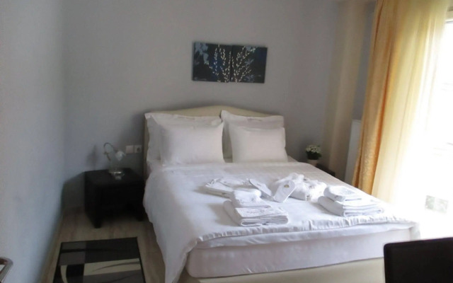 Kyknos De Luxe Hotel