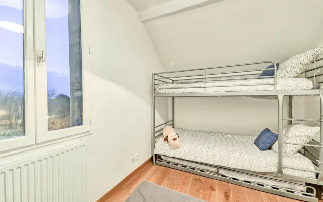 Tamaris Corner House