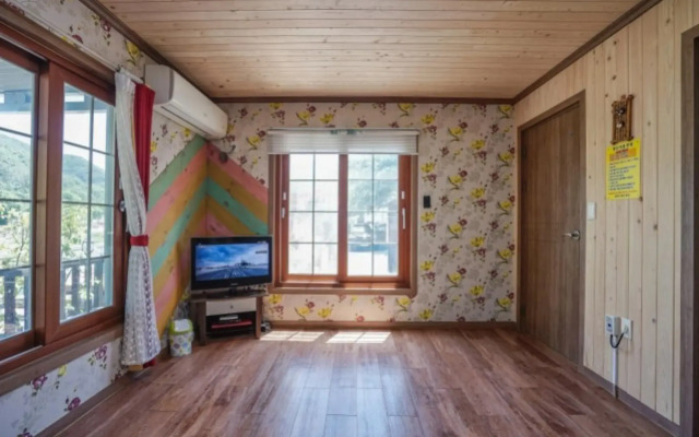 Miryang Haebichi Pension