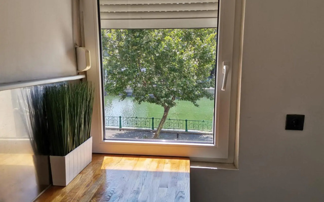 RIVER VIEW - Izvor Studio