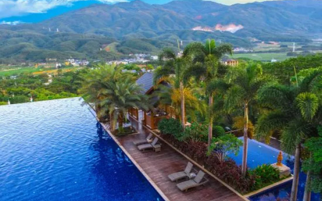 Phoenix Perches Reserve Villa