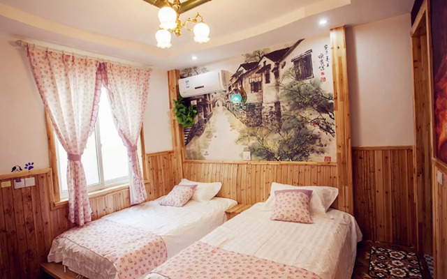 Wuzhen Youyou Inn