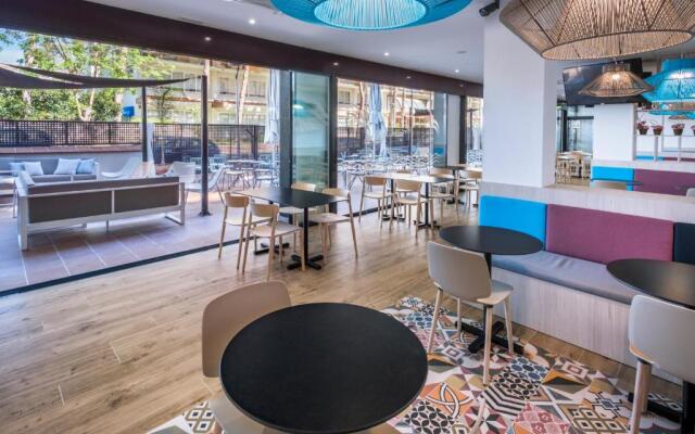 Ponient Aparthotel Marinada