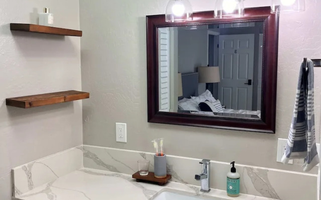 Sandy Toes Getaway in Kona