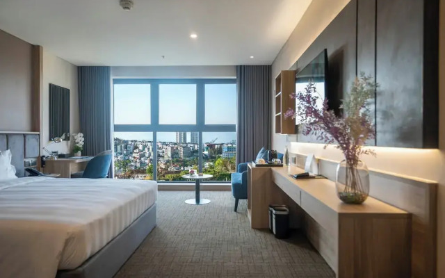 Wyndham Garden Legend Halong