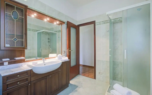 A Due Passi Dal Bosco