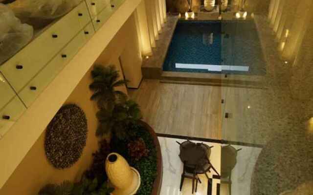 De Lobby Suite Hotel