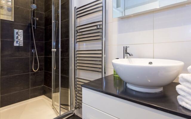 Converted Church Home with Parking, Sleeps 6