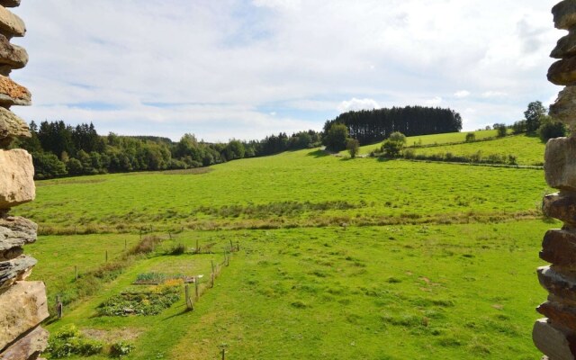 Comfortable Cottage in Wicourt with Meadow View