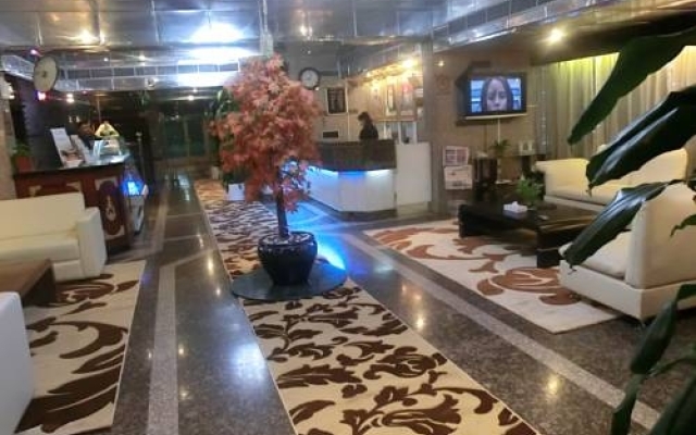 Al Muraqabat Plaza Hotel Apartments