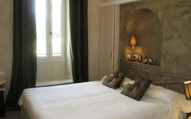 Hôtel Golf & Spa Château de la Bégude, The Originals Collection