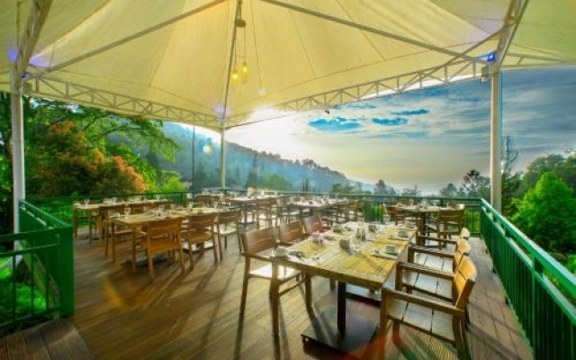 Puncak Pass Resort