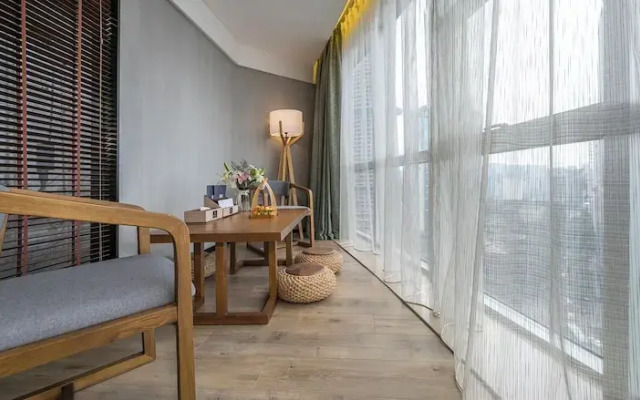 Mehood Lestie International Hotel Chongqing Yuzhong Lianglukou Metro Branch