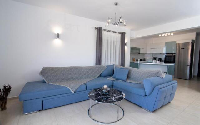 Mary's luxury apartment Elaia.