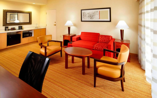 Courtyard by Marriott Newark Granville