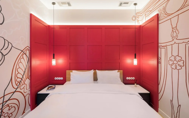 Agora Suites