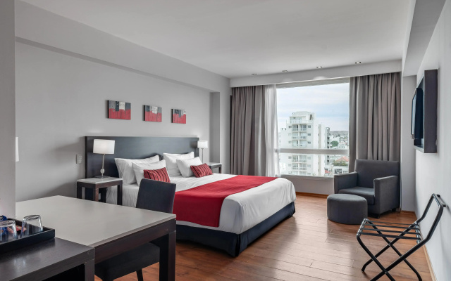 Dazzler by Wyndham Puerto Madryn