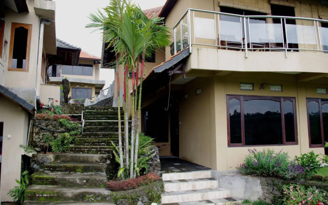 Shangrilah Villas