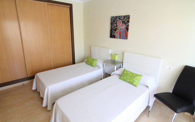 Apartment - 2 Bedrooms with Pool and WiFi - 107474