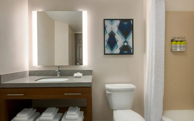 Candlewood Suites Deer Park TX by IHG