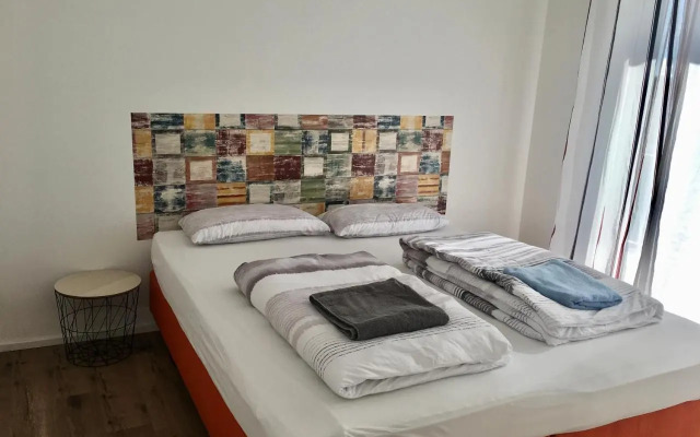 Moderne Wohnung mit Bergsicht