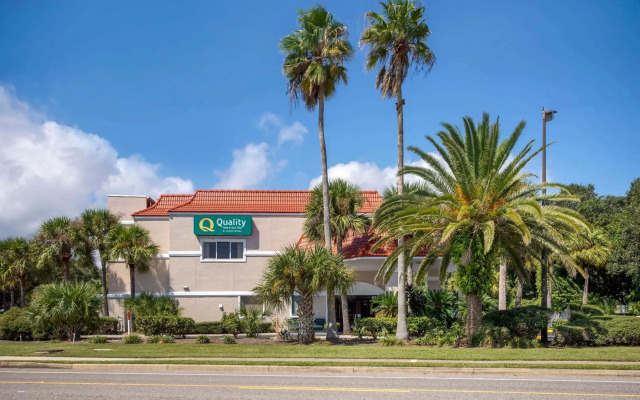 Quality Inn & Suites St Augustine Beach Area