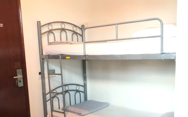 Snooze Inn Dickson Road - Hostel