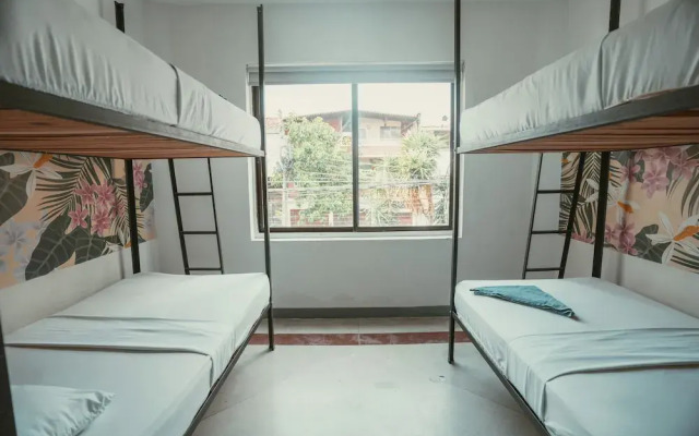 Hostal Pura Vida La 70