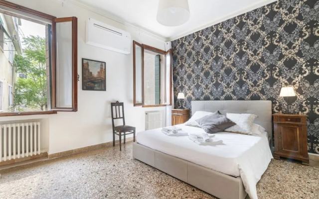 Rio Terra' Canal View Apartment