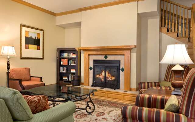 Country Inn & Suites by Radisson, Salina, KS