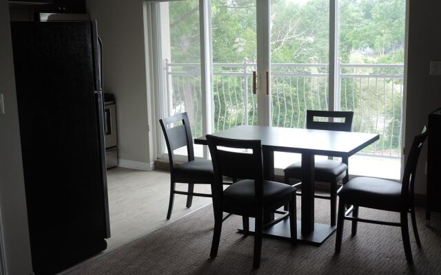 Wasaga Riverdocks Hotel Suites