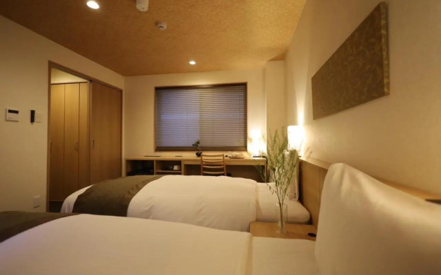 Xcellent Hotel