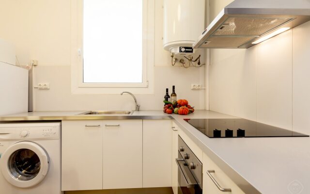 Rentbcn Gaudi Apartments