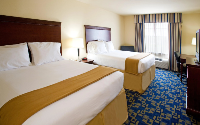 Holiday Inn Express Jourdanton - Pleasanton by IHG